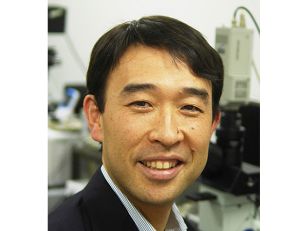 Topics: Professor Tetsuya Higashiyama of Department of Biological Sciences wins Asahi Prize