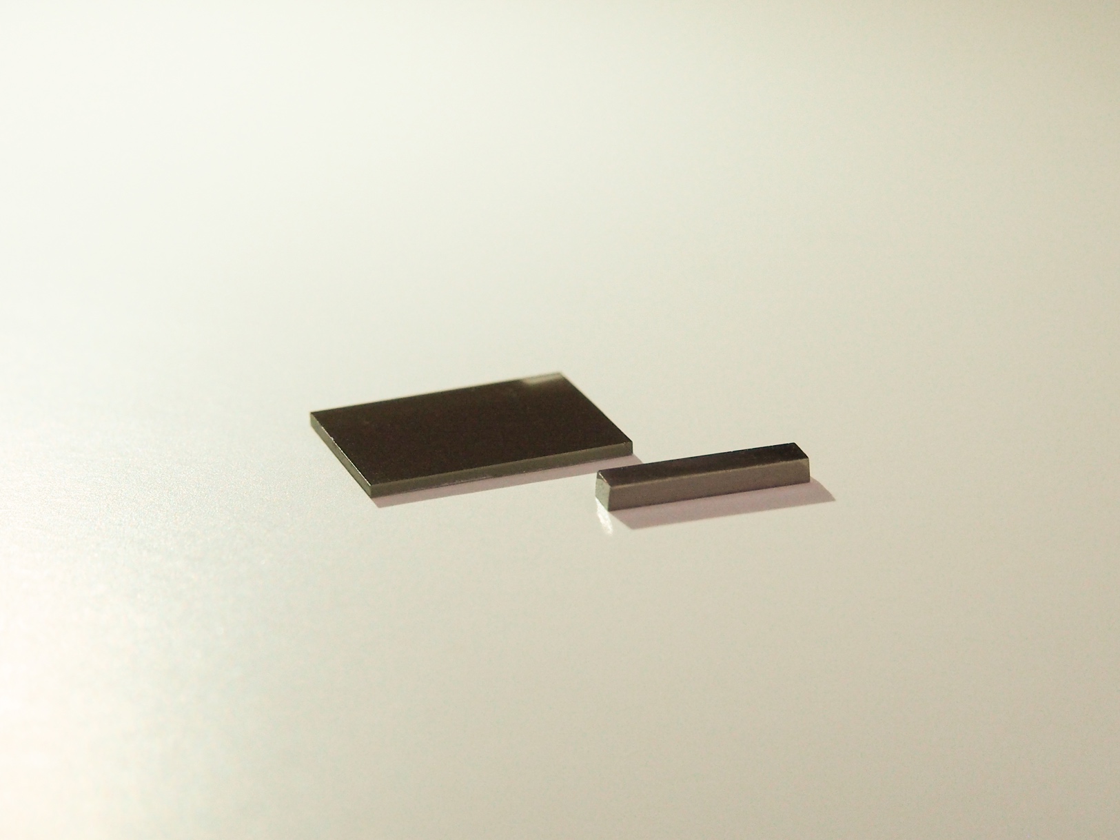 室温・ゼロ磁場で世界最高の磁気熱電効果を実現する鉄系材料