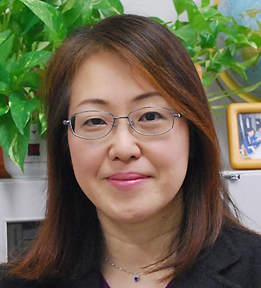 Professor Kaoru Sato received the Medal with Purple Ribbon in the spring of 2021.