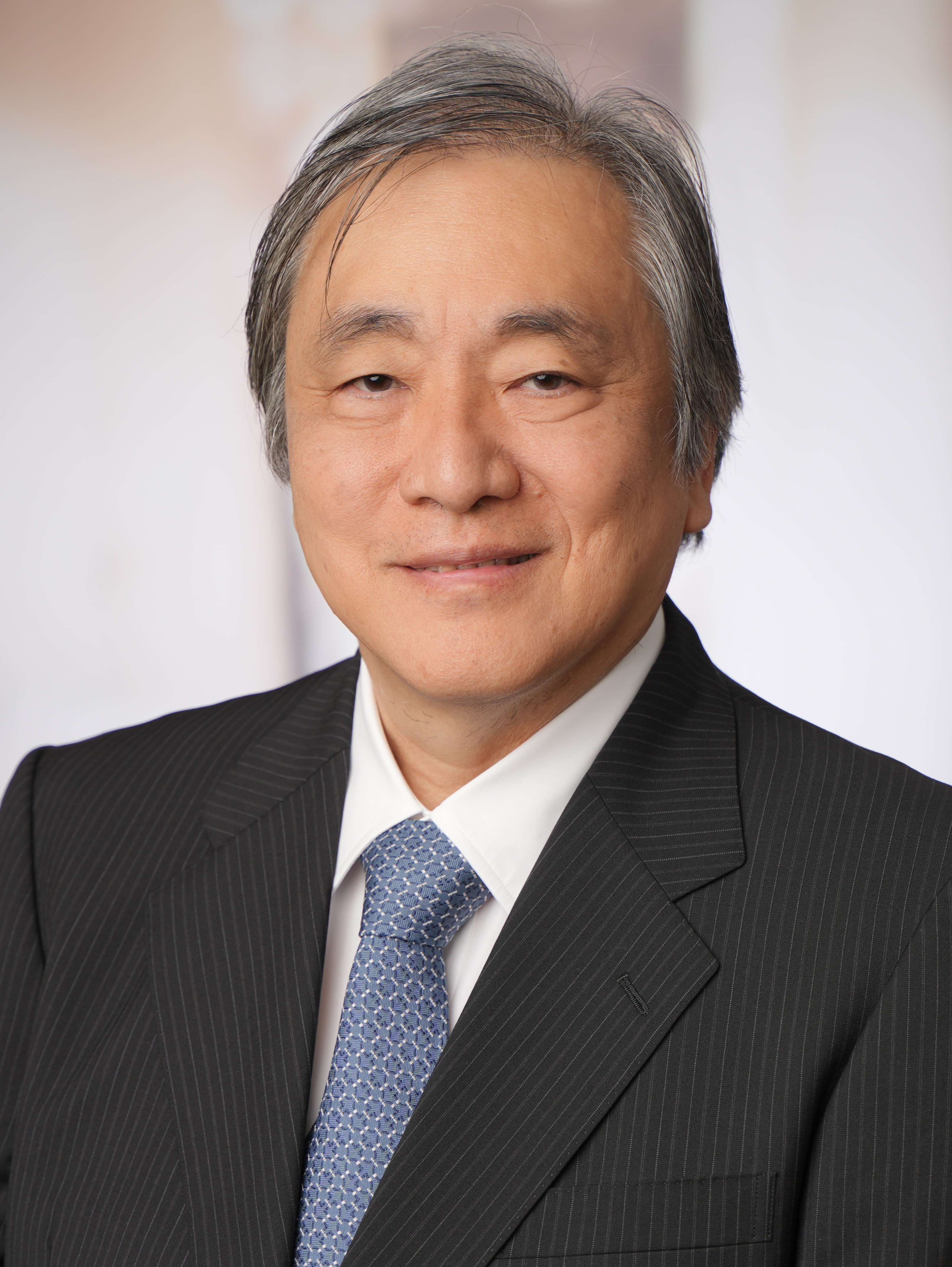 Professor Emeritus Takaharu Otsuka receives the Humboldt Prize